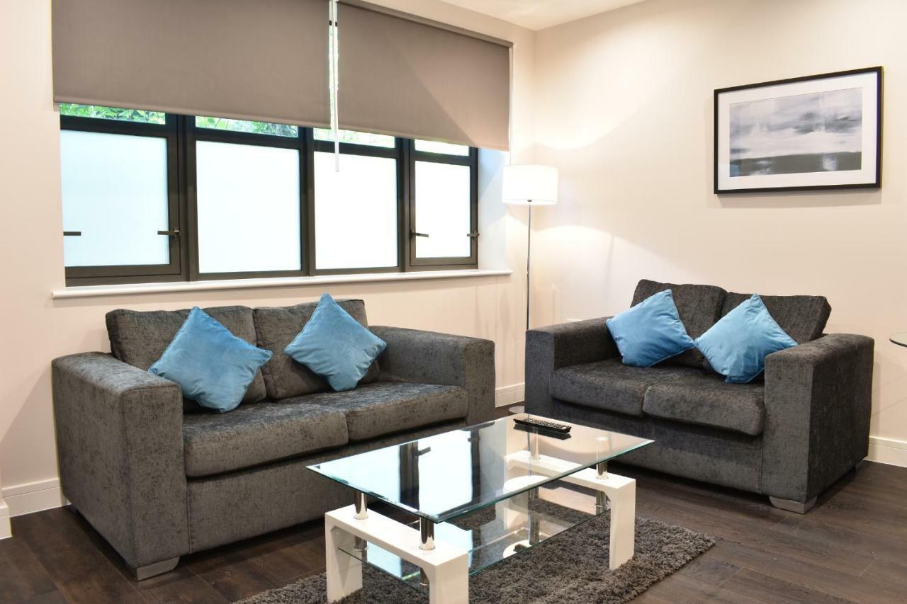 Watford Apartments Century House, Self Contained Units Luaran gambar